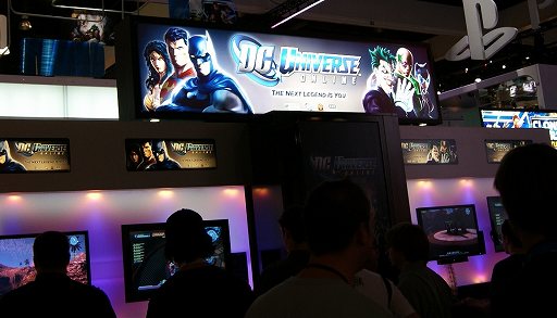 画像ギャラリー No.016のサムネイル画像 / ［E3 2010］スーパーマンやバットマンが登場する“DC Comics”の世界を描いた「DC Universe Online」は，スピーディーな戦闘がウリのオンラインアクション