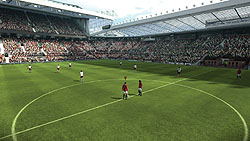 画像ギャラリー No.005のサムネイル画像 / ［GC 2008＃24］PC版の独自要素が熱すぎる。サッカーゲームシリーズ最新作「FIFA 09」 