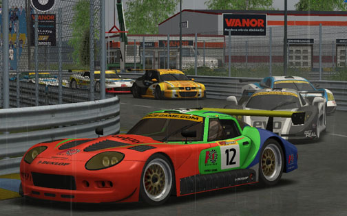 画像ギャラリー No.001のサムネイル画像 / 傑作レースシム「RACE 07」に,ドイツの名コースとモンスターマシンを追加した「GTR:Evolution」のレビューを掲載