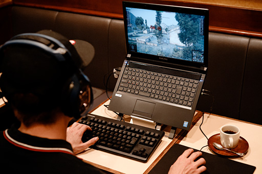 画像ギャラリー No.012のサムネイル画像 / 【PR】iiyama PCのゲーマー向けノートPCをコアゲーマーが本気で検証。実プレイムービーで分かるその快適さ