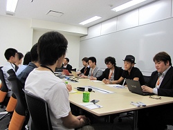 画像ギャラリー No.001のサムネイル画像 / プレイヤーから「1日社員」を募った会議の行方は? 「モンスターヴェルト・オンライン」プレイヤー参加企画会議レポート