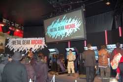 画像ギャラリー No.012のサムネイル画像 / 3D立体視対応筐体の「METAL GEAR ARCADE」，初音ミクが歌う「Project DIVA ARCADE」，「ラブプラス」プライズアイテムなどを見つけた，AOU2010 アミューズメント・エキスポレポート