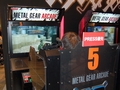 3D立体視対応筐体の「METAL GEAR ARCADE」，初音ミクが歌う「Project DIVA ARCADE」，「ラブプラス」プライズアイテムなどを見つけた，AOU2010 アミューズメント・エキスポレポート