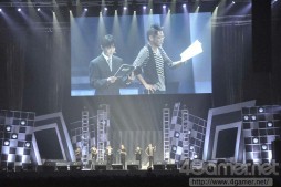 画像ギャラリー No.006のサムネイル画像 / 数千人の「先生」達が幕張へ集結。シリーズ5周年記念イベント「VitaminX いくぜっ!キラメキ★フルバースト 俺たちENDLESSX!!」(二日目)をレポート
