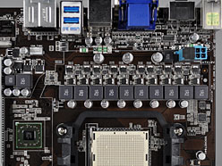 画像ギャラリー No.012のサムネイル画像 / AMD 8世代の開幕を告げる「AMD 890GX」チップセット,その実力を検証する