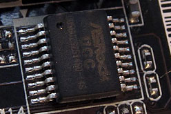 画像ギャラリー No.005のサムネイル画像 / CeBIT 2010会場に展示されたAMD 8マザーボード一斉チェック。最大の話題は“コア数アンロック機能”