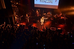 画像ギャラリー No.012のサムネイル画像 / 石元丈晴氏率いるThe Death Marchが「A-EAST」ならぬ「O-WEST」に登場。「すばらしきこのせかい」のライブイベントレポート