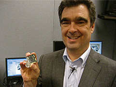 画像ギャラリー No.002のサムネイル画像 / Intel，32nmプロセスで製造されるCPUの動作デモを公開。2009年第4四半期の量産開始に向け70億ドルを投資へ