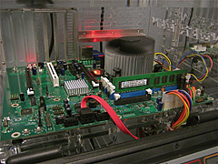 画像ギャラリー No.004のサムネイル画像 / Intel，32nmプロセスで製造されるCPUの動作デモを公開。2009年第4四半期の量産開始に向け70億ドルを投資へ