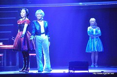 画像ギャラリー No.025のサムネイル画像 / 紐育星組が新曲を引っさげて帰ってきた！　織姫，レニ，ラチェットもステージに立った，「サクラ大戦 紐育星組ライブ2011 〜星を継ぐもの〜」ゲネプロ観覧レポート