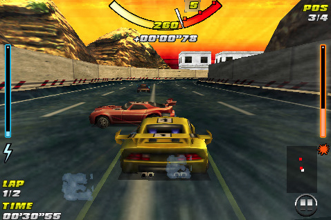 画像ギャラリー No.001のサムネイル画像 / ［iPhone］グラフィックスがウリのレーシングゲーム「Raging Thunder」