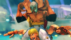 画像ギャラリー No.016のサムネイル画像 / 「闘志再撃『拳を燃やせ!』ストリートファイターIV全国大会」の試遊コーナーで,コンシューマ版「ストIV」を遊んでみた