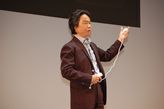 画像ギャラリー No.005のサムネイル画像 / ゲームなのか新しい“楽器”なのか? 宮本 茂氏による「WiiMusic」デモンストレーション