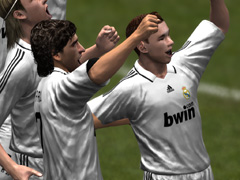 画像ギャラリー No.004のサムネイル画像 / 人気シリーズ最新作がキックオフ。「Pro Evolution Soccer 2009」のデモ版をUp