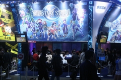 画像ギャラリー No.001のサムネイル画像 / ［TGS 2008＃079］ビジュアルチャットが楽しい「ファンタシースターZERO」プレイレポートを掲載。「イルミナスの野望」追加アップデートの制作決定も発表