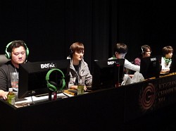 画像ギャラリー No.017のサムネイル画像 / 「LoL」「SC2」の国内王者が決定。「JCG グランドチャンピオンシップ2014」レポート