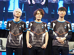 画像ギャラリー No.031のサムネイル画像 / 「LJL 2020 Spring Split」開幕戦会場レポート。ケイン・コスギさんの「ファイトォ！」も飛び出す