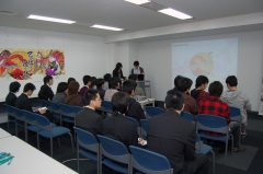 画像ギャラリー No.001のサムネイル画像 / フロム・ソフトウェアがゲーム業界志望の学生向け現場体験イベントを開催。「己の信ずる道を征け」プロデューサーの竹内将典氏とのトークセッションも