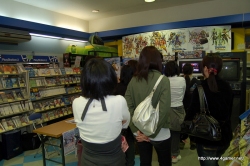 画像ギャラリー No.003のサムネイル画像 / 小林裕幸プロデューサーも駆けつけた,GAMESマーヤ葛西店の「戦国BASARA バトルヒーローズ」発売記念体験会レポート