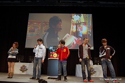 画像ギャラリー No.022のサムネイル画像 / 「モンスターハンターフェスタ’09」グランドフィナーレを飾った“狩王決定戦”決勝大会のレポートをお届け