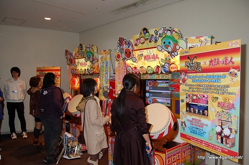 画像ギャラリー No.023のサムネイル画像 / 「モンスターハンターフェスタ’09」グランドフィナーレを飾った“狩王決定戦”決勝大会のレポートをお届け