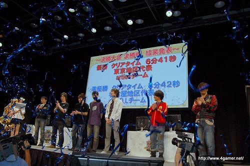 画像ギャラリー No.077のサムネイル画像 / 「モンスターハンターフェスタ’09」グランドフィナーレを飾った“狩王決定戦”決勝大会のレポートをお届け