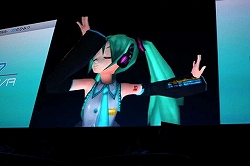 画像ギャラリー No.018のサムネイル画像 / 「初音ミク-Project DIVA-」のステージイベントも行われた,セガ「やっぱ遊びな祭 09」のイベントレポートをお届け