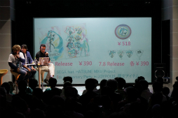 画像ギャラリー No.019のサムネイル画像 / 「初音ミク×セガ」プロジェクト5周年を記念した開発陣によるトークショーの模様をレポート。初の海外向け新作「初音ミク Project mirai Remix」も発表に