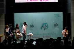 画像ギャラリー No.021のサムネイル画像 / 「初音ミク×セガ」プロジェクト5周年を記念した開発陣によるトークショーの模様をレポート。初の海外向け新作「初音ミク Project mirai Remix」も発表に