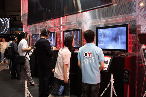 画像ギャラリー No.002のサムネイル画像 / ［TGS 2009］ブースレポート：テクモ編――ブースガールの衣装がセクシーすぎる“テクモ側”を見てみよう