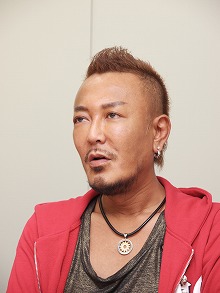 画像ギャラリー No.006のサムネイル画像 / 「龍が如く」の名越稔洋総合監督に，仕事術や次回作のことを聞いた――男色ディーノが。