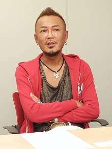 画像ギャラリー No.007のサムネイル画像 / 「龍が如く」の名越稔洋総合監督に，仕事術や次回作のことを聞いた――男色ディーノが。