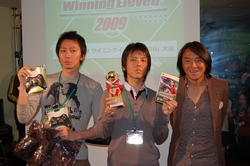 画像ギャラリー No.020のサムネイル画像 / Xbox 360版「ワールドサッカー ウイニングイレブン2009」,元日本代表の北澤 豪さんがゲストのユーザー対戦会が開催