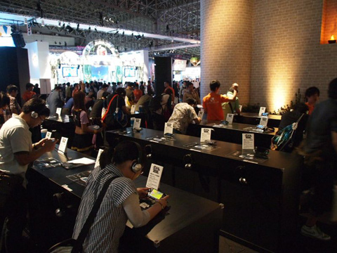 画像ギャラリー No.008のサムネイル画像 / ［TGS 2010］PSP「ダンボール戦機」をプレイして，あらためてレベルファイブ恐るべし！　と思わされた