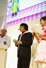 画像ギャラリー No.017のサムネイル画像 / TGS会場の「クッキングママ2」イベントに南海キャンディーズの山ちゃんが出演