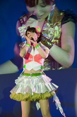 画像ギャラリー No.003のサムネイル画像 / ［TGS 2008＃073］TGS 2008メインステージで「765プロダクション新曲発表会」が開催。新曲や新情報がお披露目
