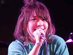 「超兄貴」25周年を祝したライブ「超兄貴祭」をレポート。マッチョマンが猛り，うみにんが踊り，皆でフロントダブルバイセップスした