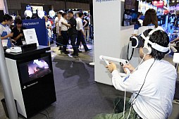 画像ギャラリー No.025のサムネイル画像 / 今後リリースされるPS VR対応タイトルから10本の注目作を紹介。FFやバイオハザードなどの人気シリーズから,奇抜な設定の意欲作まで多彩なラインナップ