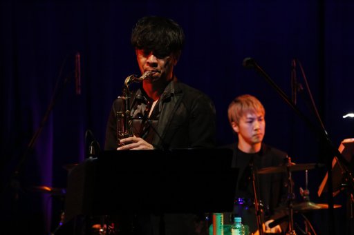 画像ギャラリー No.005のサムネイル画像 / スクウェア・エニックスの人気ゲーム楽曲をジャズアレンジで披露。「Billboard Live presents SQUARE ENIX JAZZ -DEBUT-」をレポート