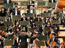 画像ギャラリー No.005のサムネイル画像 / 作曲家・下村陽子氏の30周年記念コンサートをレポート。ゲーム音楽はもちろん,舞台やアニメに提供された楽曲の数々がオーケストラの演奏で披露