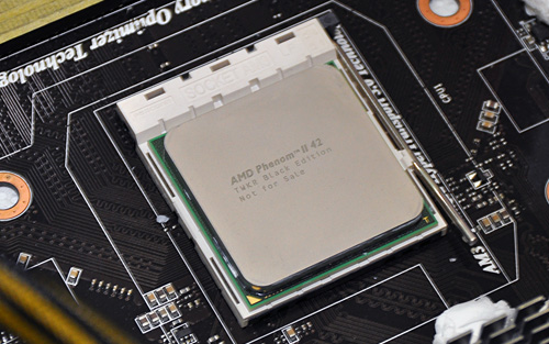画像ギャラリー No.002のサムネイル画像 / AMD,非売品のオーバークロッカー向けCPU「Phenom II X4 42 Black Edition TWKR」発表。国内限定7個で,ユーザーに入手のチャンスあり
