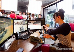 画像ギャラリー No.014のサムネイル画像 / 【PR】HP Pavilion Desktop PC HPE-360jp/CT&トリプルディスプレイが実現する圧倒的な臨場感を,アイドリング!!!の大川 藍さんが絶叫しながら体験