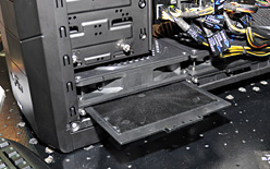画像ギャラリー No.006のサムネイル画像 / ［COMPUTEX］SilverStone，ゲーマー向けPCケースの第2弾「RV02」を公開。マザーボードを90度回転させて搭載する筐体がコンパクトに