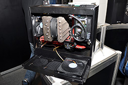 画像ギャラリー No.023のサムネイル画像 / ［COMPUTEX］SilverStone，ゲーマー向けPCケース「Raven RV04」など，今年もユニークなPCケースを公開