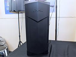 画像ギャラリー No.006のサムネイル画像 / SilverStone,ゲーマー向けPCケース「Raven RV05」を秋葉原で世界初公開。Mini-ITX仕様の「Raven Z RVZ01」も披露