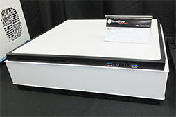 画像ギャラリー No.010のサムネイル画像 / Silverstone製ゲーマー向けPCケース「Raven RV05」は5月下旬以降に発売。Mini-ITXケース「Raven Z RVZ01」の1000台限定カラーも披露