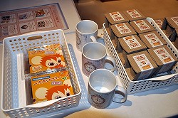 画像ギャラリー No.022のサムネイル画像 / スマートフォン版の構想も? グッズの販売やユーザー製作物の展示も行われている「Livly Island Dr.ミュラー研究所 研究発表会2013」レポート
