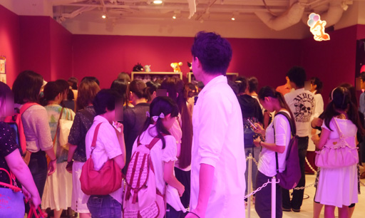 画像ギャラリー No.004のサムネイル画像 / 「Livly Island COR」オフラインイベントが渋谷PARCOで開催中。見どころ満載の「Dr.ミュラー研究所 研究発表会2014」をレポート