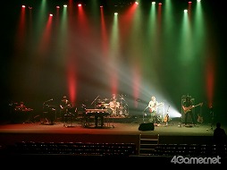 画像ギャラリー No.003のサムネイル画像 / 全編これイトケン節！　バトル曲から「下水道」までがバンド演奏。「サガ」シリーズ新作についての言及もあった，「One Night Re:Birth Again」の詳細をレポート