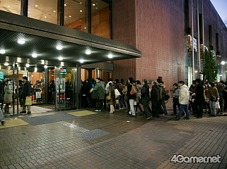 画像ギャラリー No.005のサムネイル画像 / 全編これイトケン節！　バトル曲から「下水道」までがバンド演奏。「サガ」シリーズ新作についての言及もあった，「One Night Re:Birth Again」の詳細をレポート